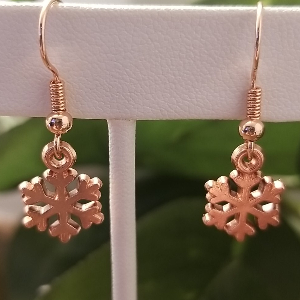 ✨Handmade✨ Rose Gold Snowflake Drop Earrings